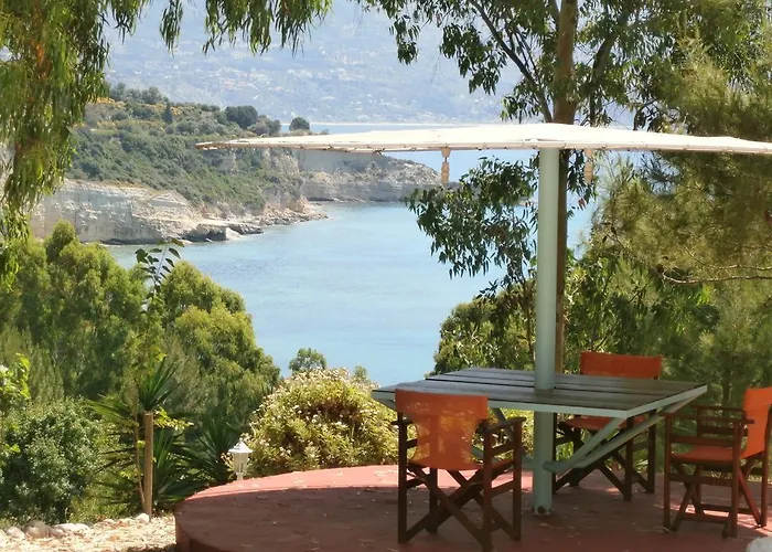 Kefallonia Bay Daire Spartia (Kefalonia)