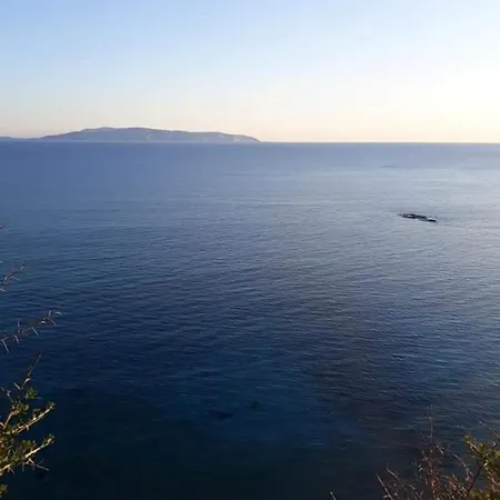 Kefallonia Bay * Spartià